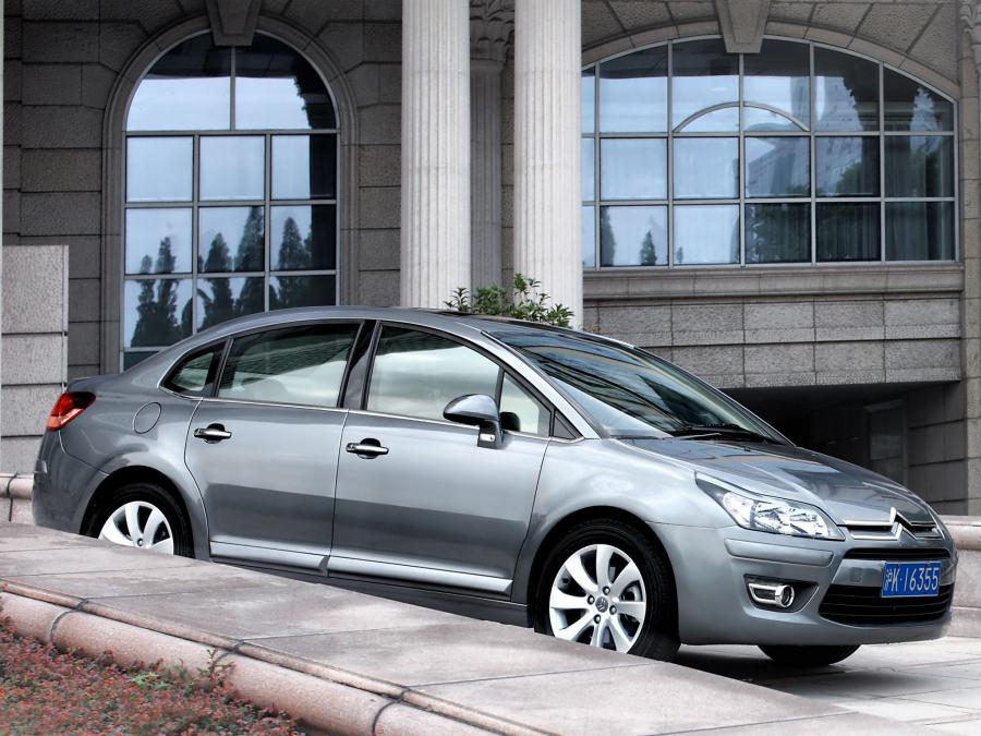  Citroen C-Quatre Sedan 2009 года  (фото 14 из 15)